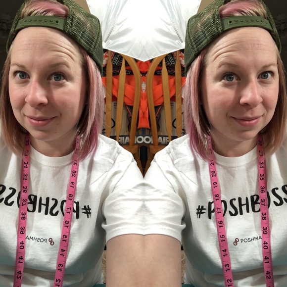 Meet your Posher, Amanda - Picture 4 of 4